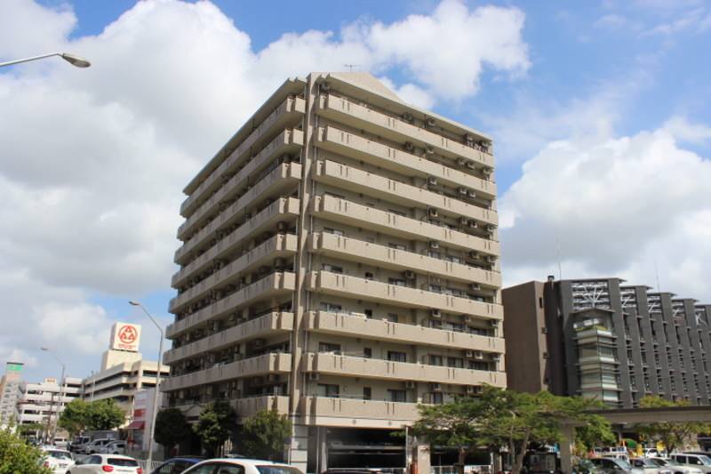 ライオンズマンション新都心外観