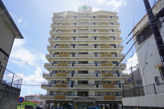 那覇市上之屋のマンション