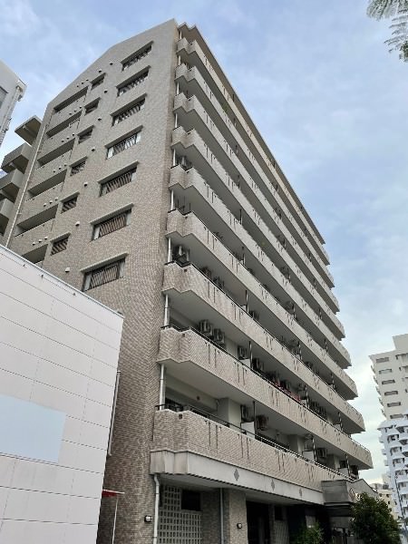 ライオンズマンション新都心外観